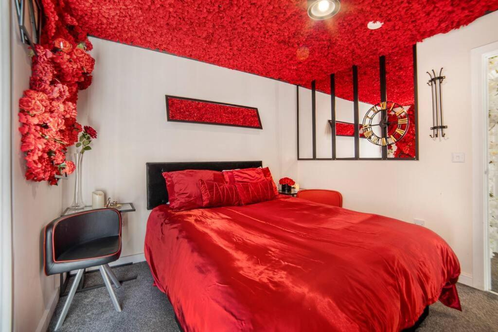 Romance In Leicester City Center Extérieur photo